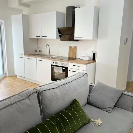 Lejlighed Terrace Loft - & Quiet - 4 Min Walk To Station - Free Parking