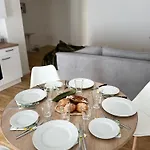 Appartement Terrace Loft - & Quiet - 4 Min Walk To Station - Free Parking